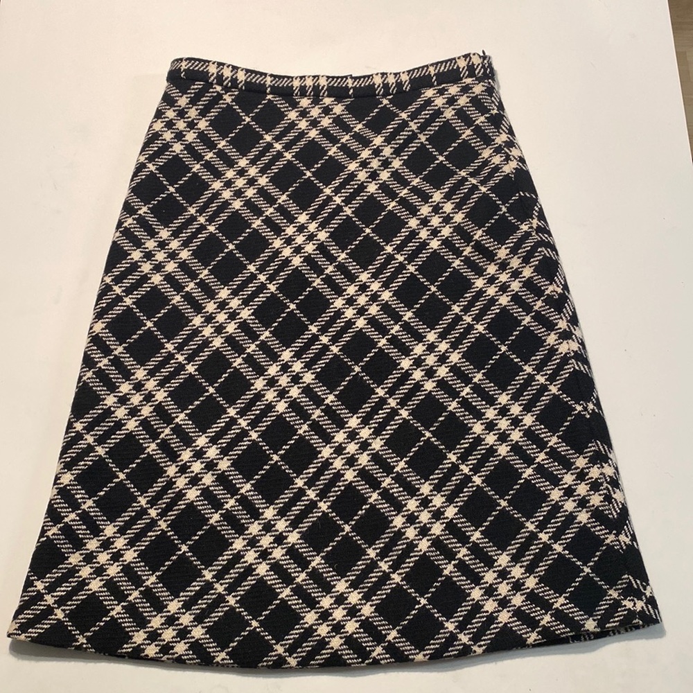 Burberry womens wool skirt size 8